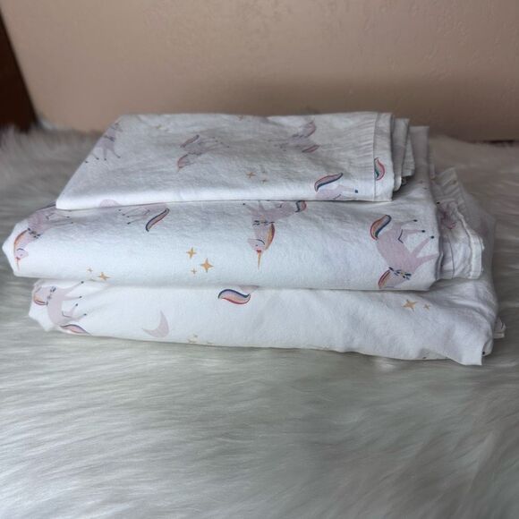 Crate & Kids Organic Unicorn Kids Twin Sheet Set - Picture 7 of 7